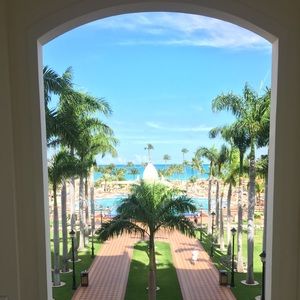 Meet your Posher, Carrol